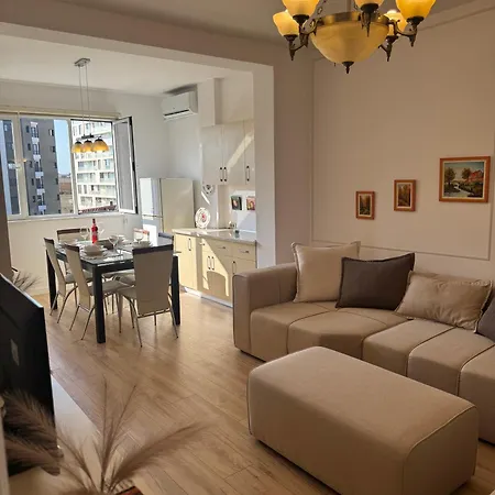 Gados Apartamento Tirana